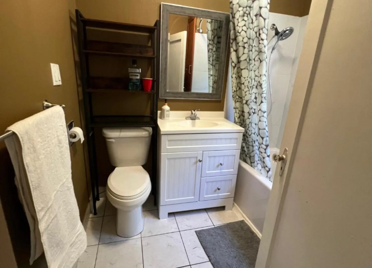 Old Town Centre 2 Bedrooms Guest Suite Nanaimo